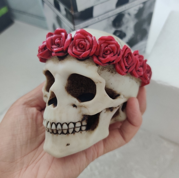 Flower Skull - Picture 1 of 4